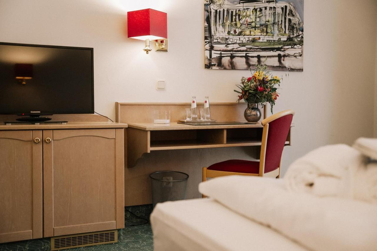 Waldhaus Hotel 3*